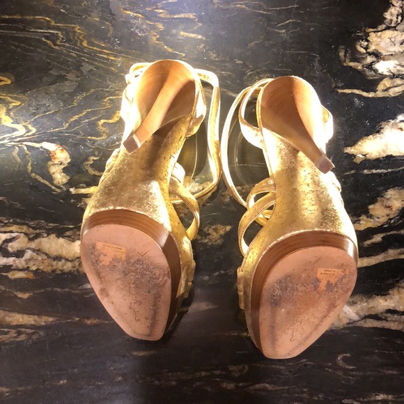 Report Signature Sexy Heels - Picture 6 of 12